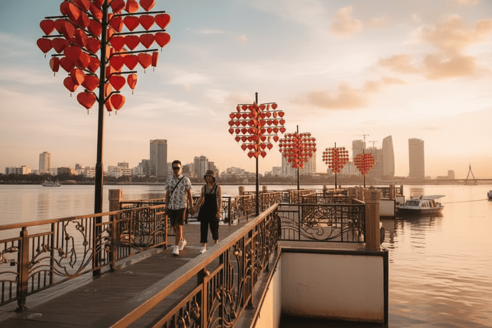 Couples stroll along Da Nang Love Bridge under the charming glow of heart-shaped lanterns